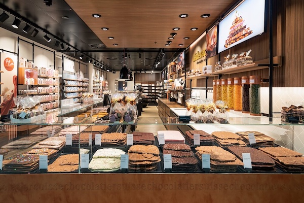 Blick in den Läderach-Shop im Petersbogen